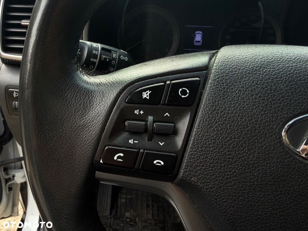 Hyundai Tucson 1.6 GDI BlueDrive Comfort 2WD - 23