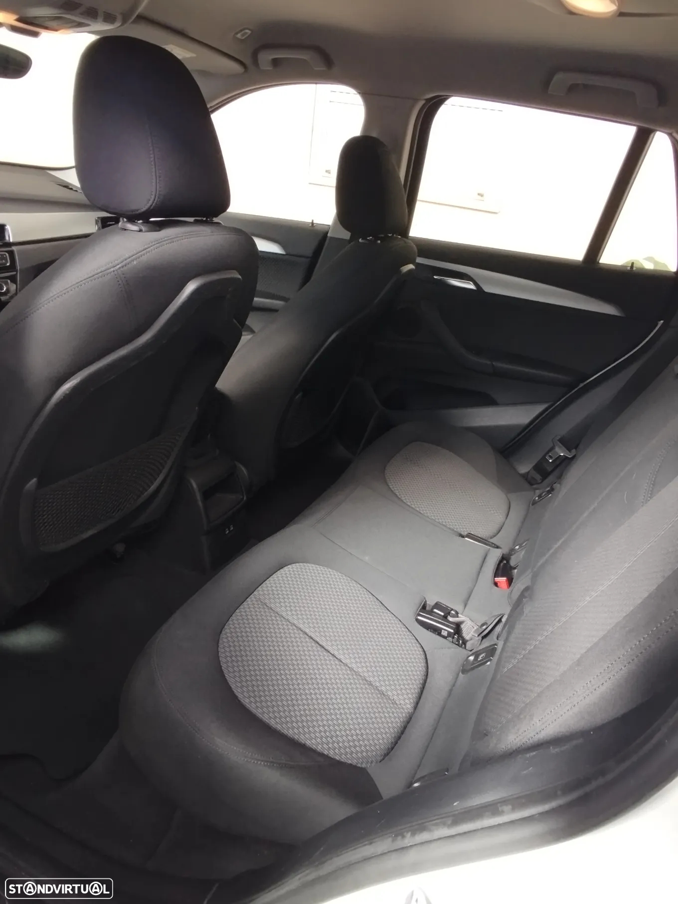 BMW X1 16 d sDrive Advantage - 6