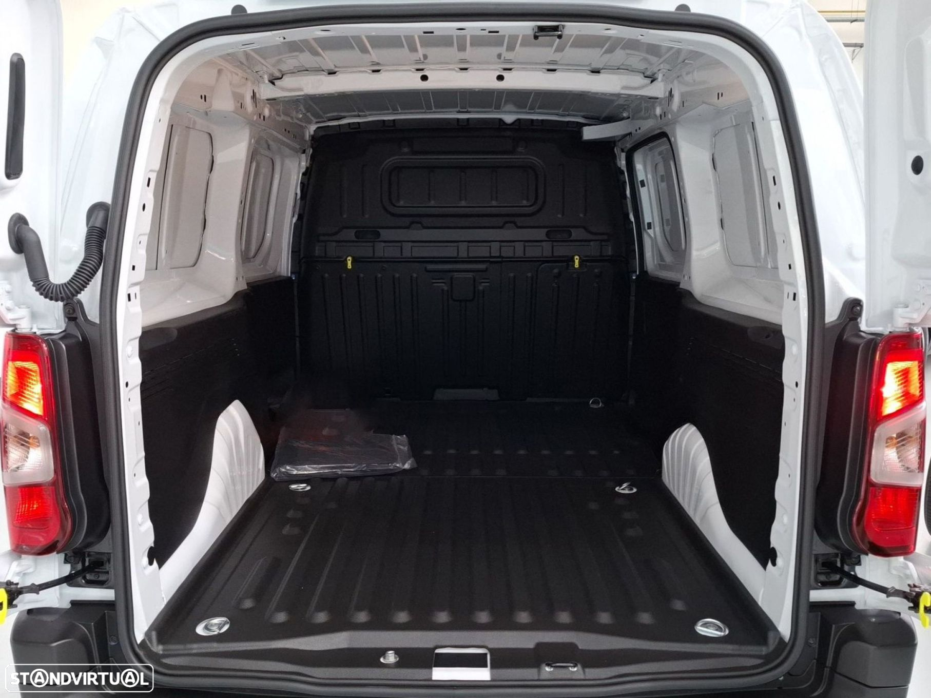 Peugeot Partner 1.5 BlueHDi 100cv Standard - 7
