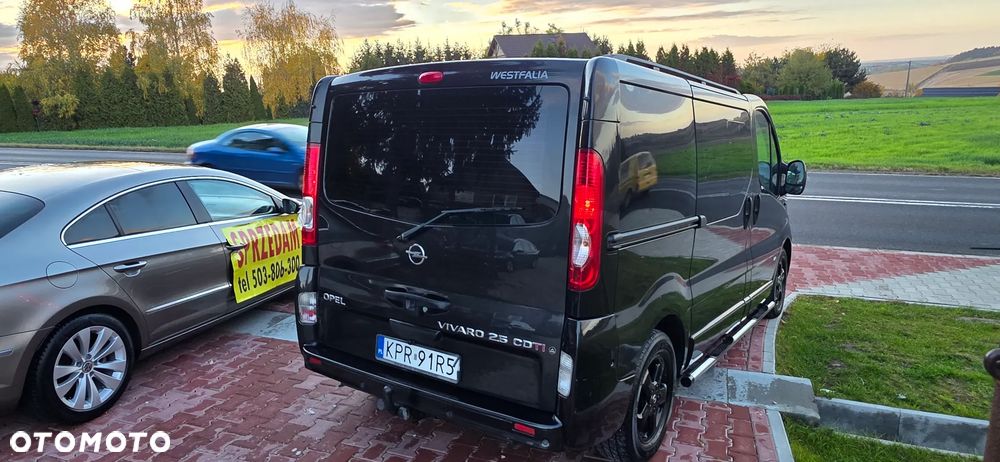 Opel Vivaro - 9