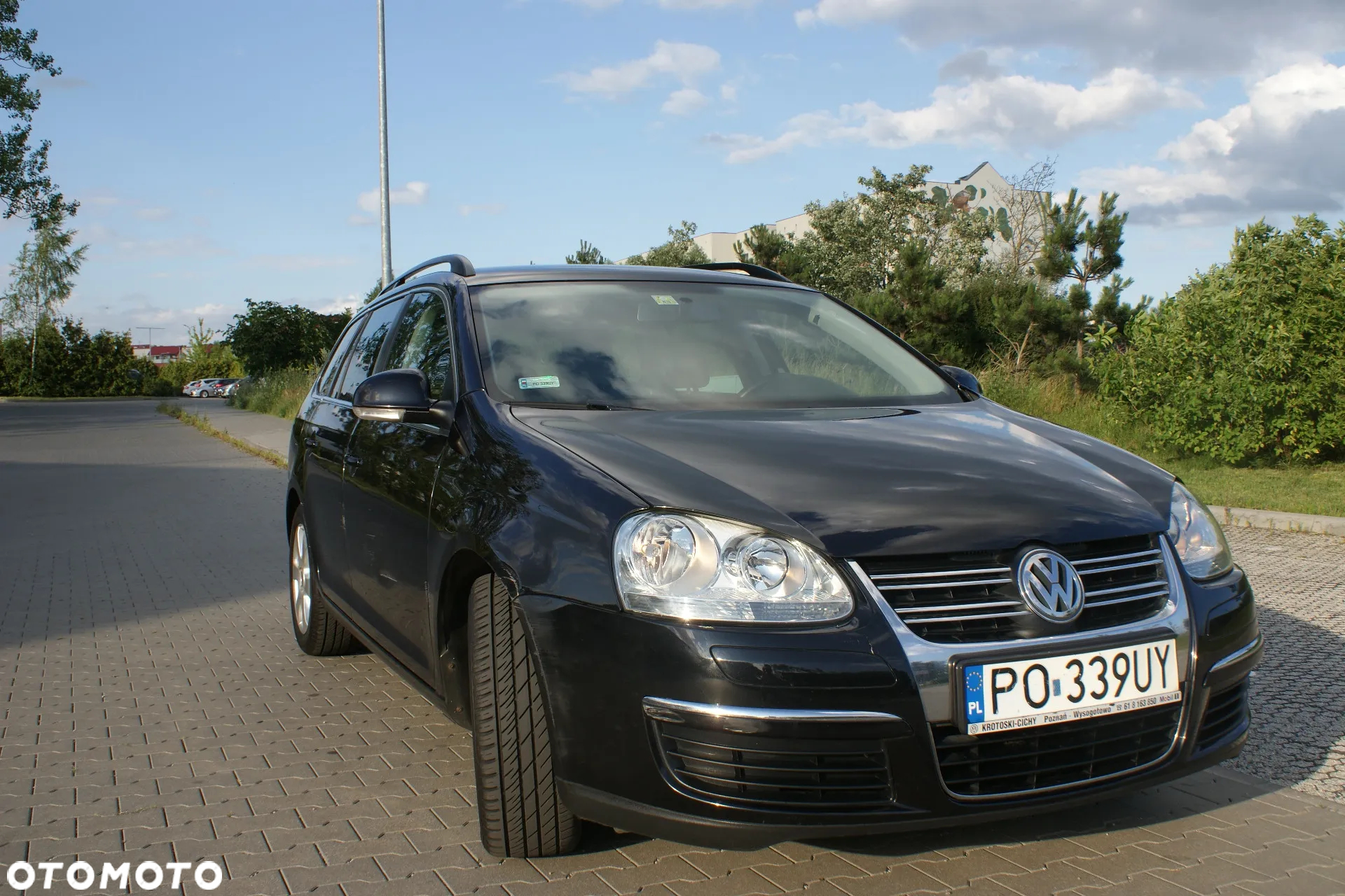 Volkswagen Golf VI 2.0 TDI Highline - 2