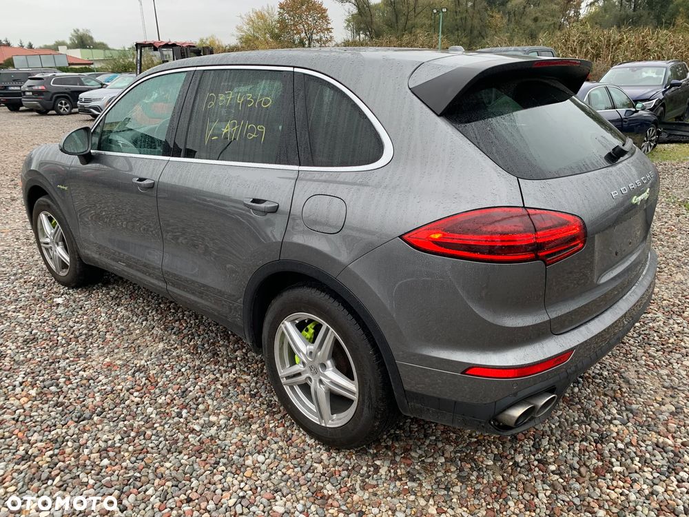 Porsche Cayenne S e-Hybrid Platinum Edition - 10