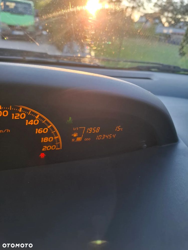 Toyota Yaris 1.33 Sol - 6
