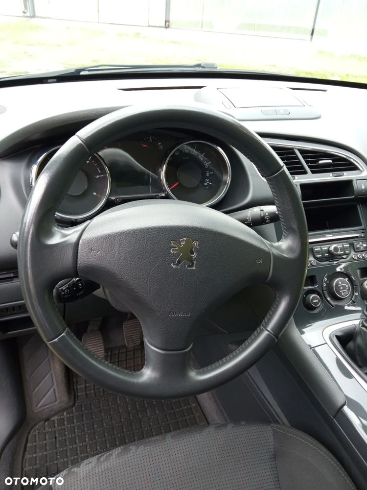 Peugeot 3008 1.6 HDi Trendy - 16