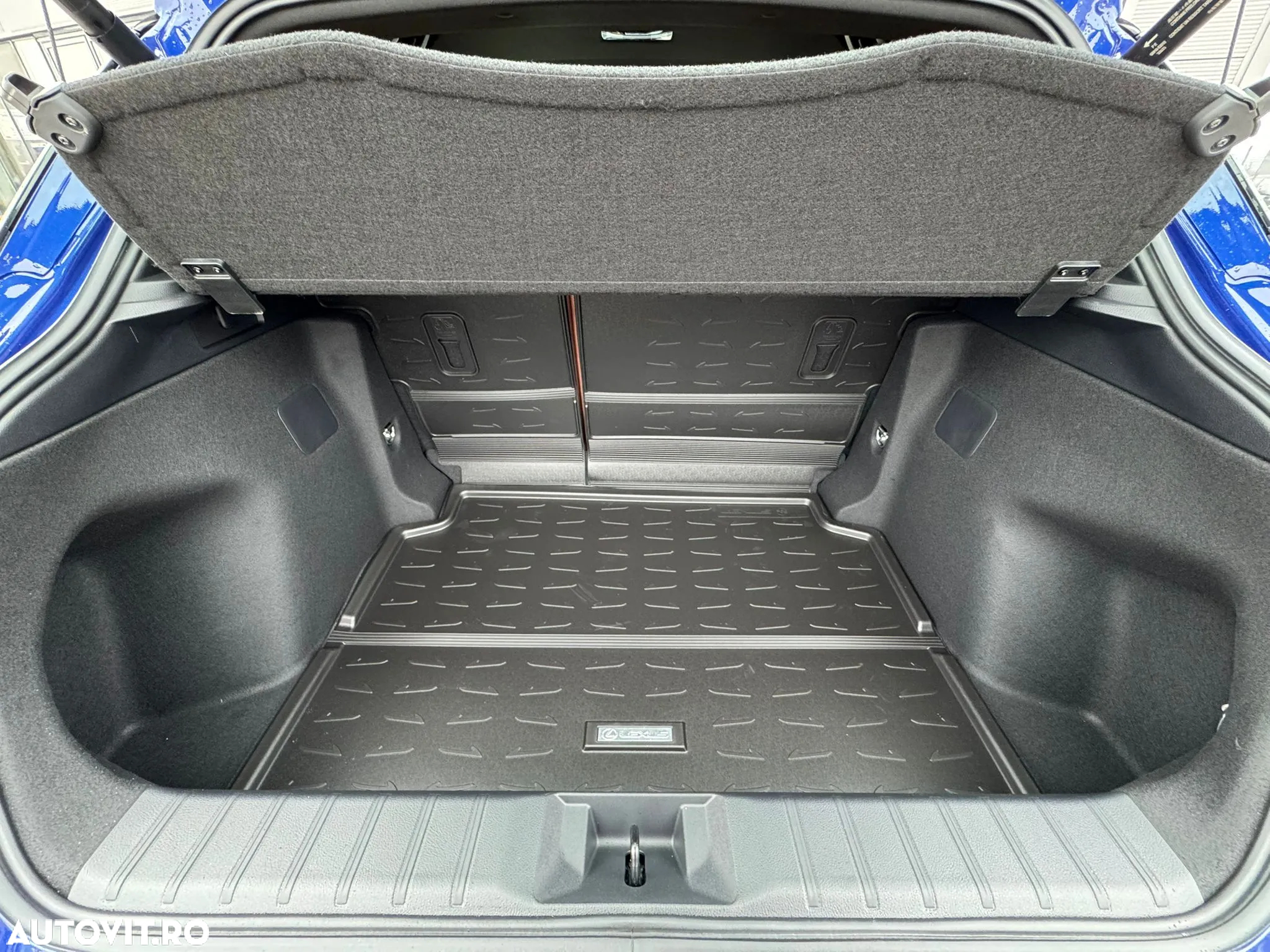 Lexus LBX 1.5 HEV 4x2 CVT Relax - 39