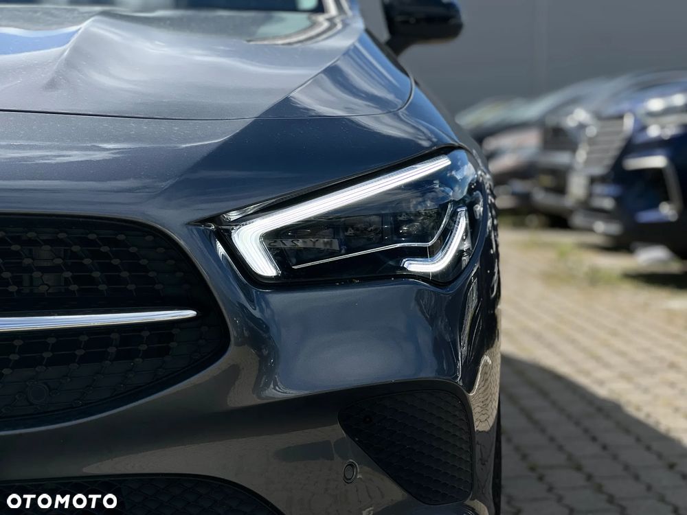 Mercedes-Benz CLA - 11