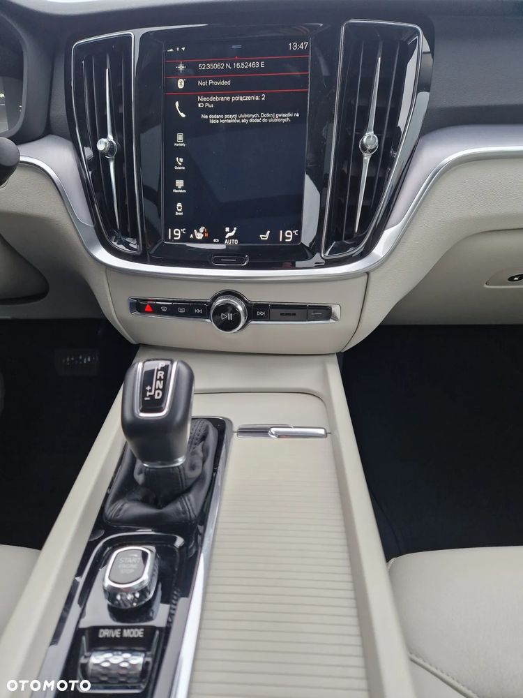 Volvo S60 T5 Momentum Pro - 13