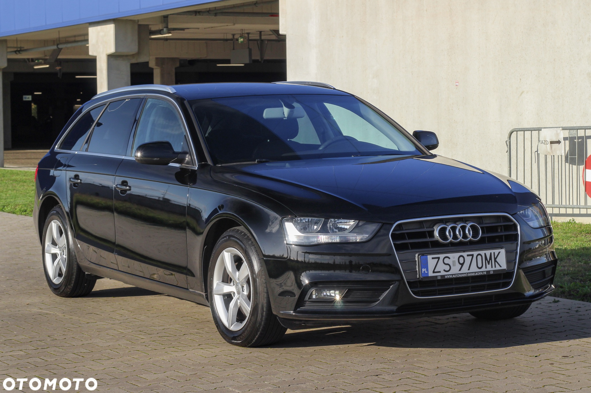 Audi A4 2.0 TDI DPF Ambiente - 4