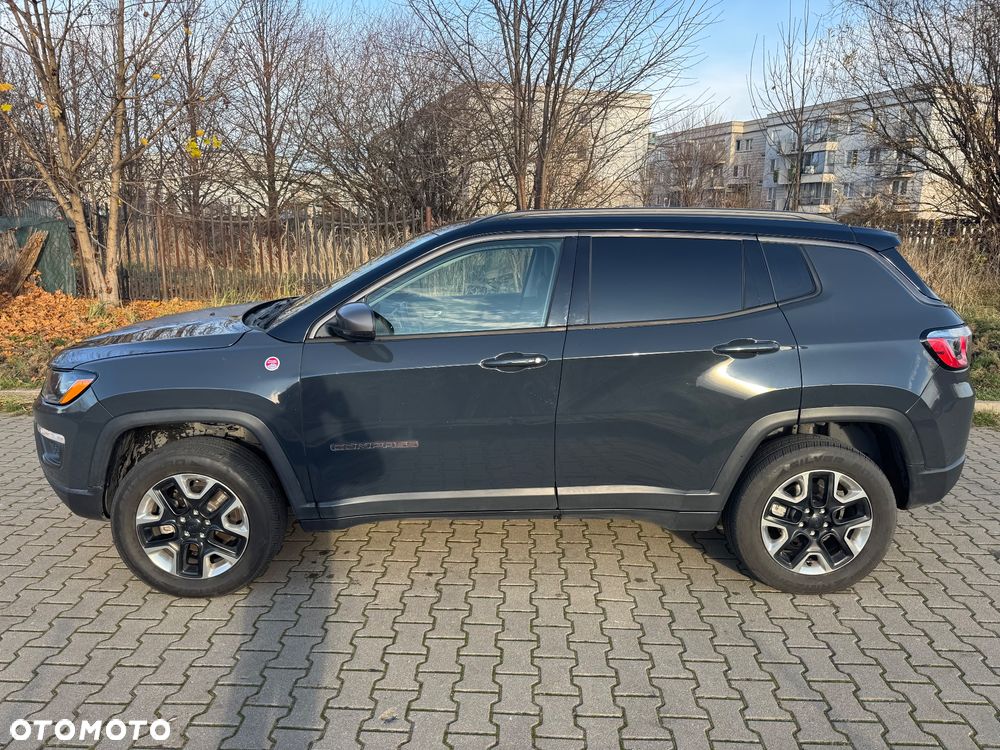 Jeep Compass - 2