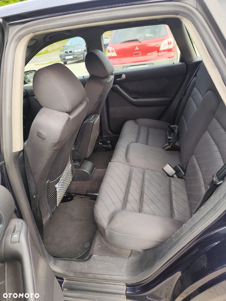 Audi A3 Sportback 1.9 TDI Ambiente - 17