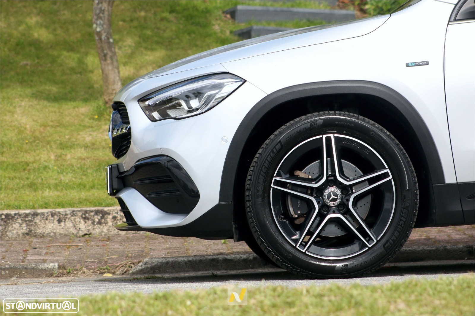 Mercedes-Benz GLA 250 e AMG Line - 3