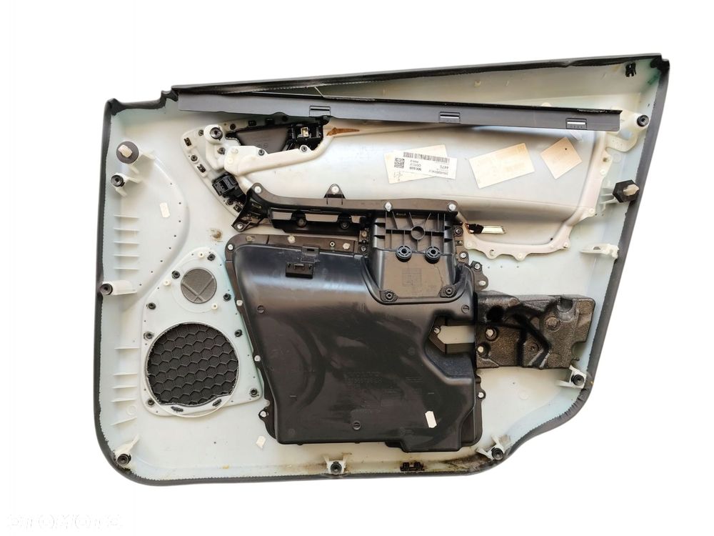 BOCZEK TAPICERKA DRZWI LEWY PRZÓD VOLVO XC60 I 31366796 - 2
