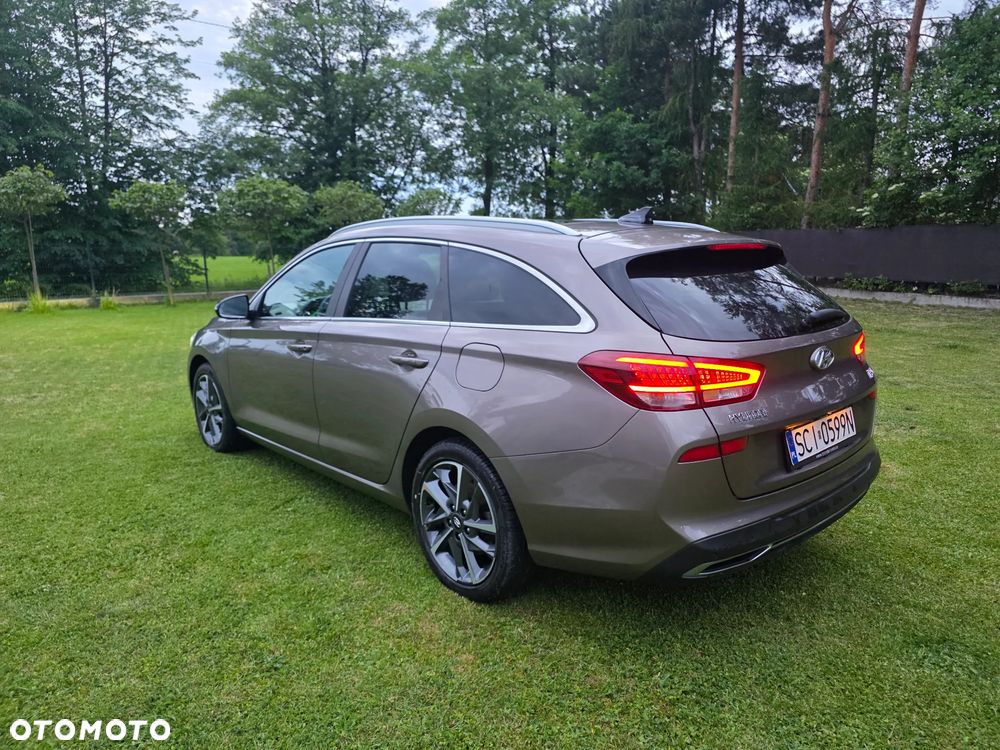 Hyundai i30 1.6 CRDI 48V-Hybrid DCT Prime - 22