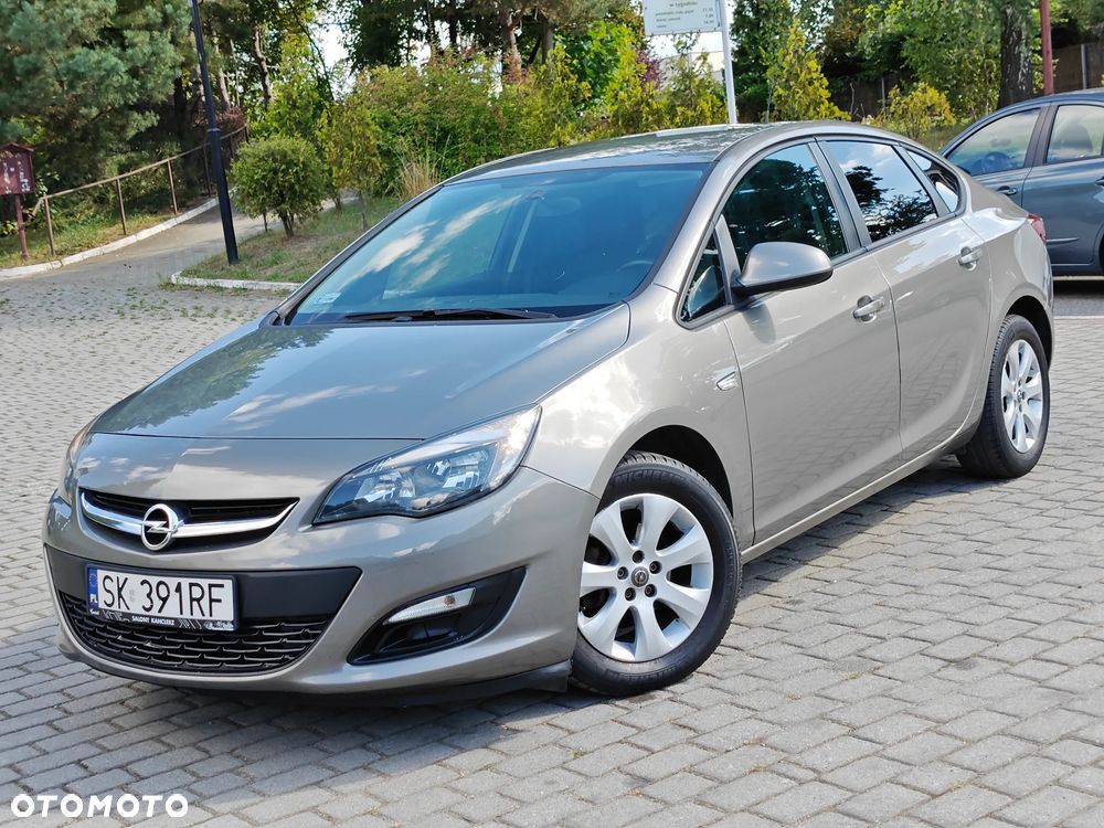 Opel Astra 1.6 Cosmo - 4