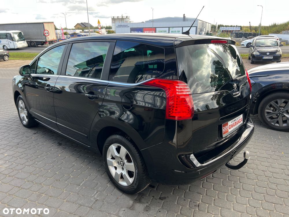 Peugeot 5008 - 12
