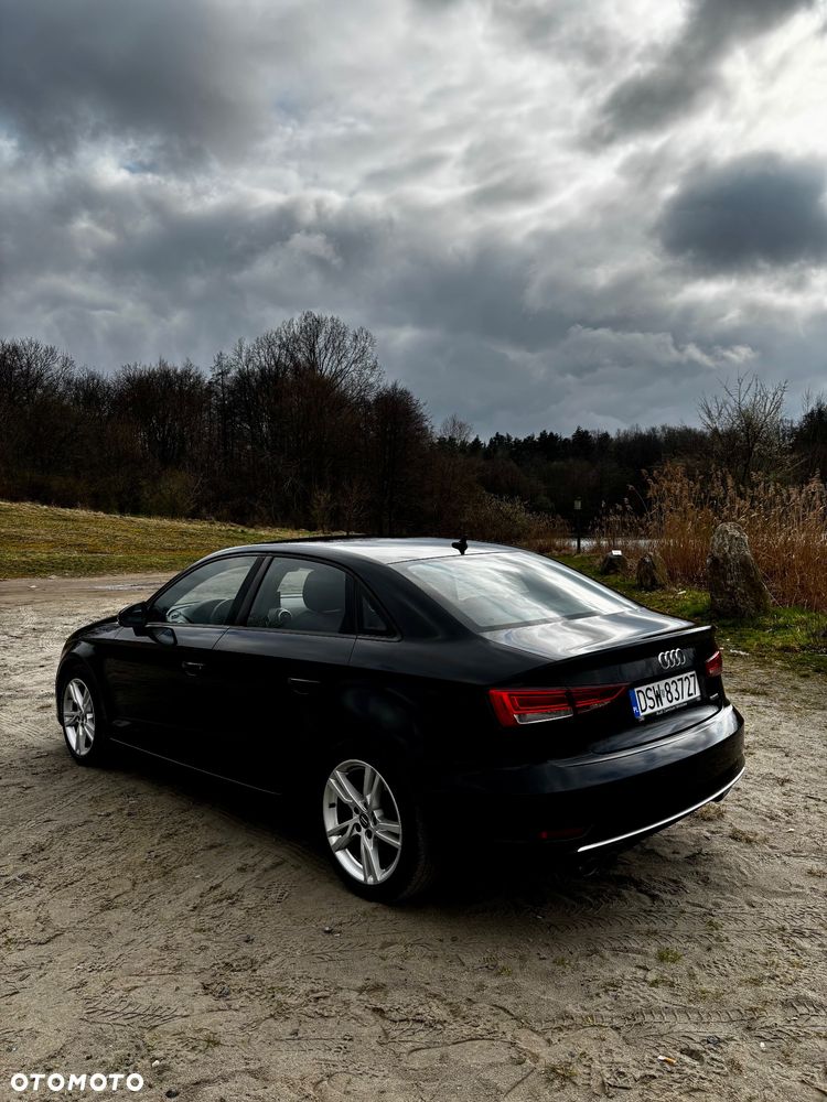 Audi A3 Limousine 40 TFSI Quattro S tronic - 5