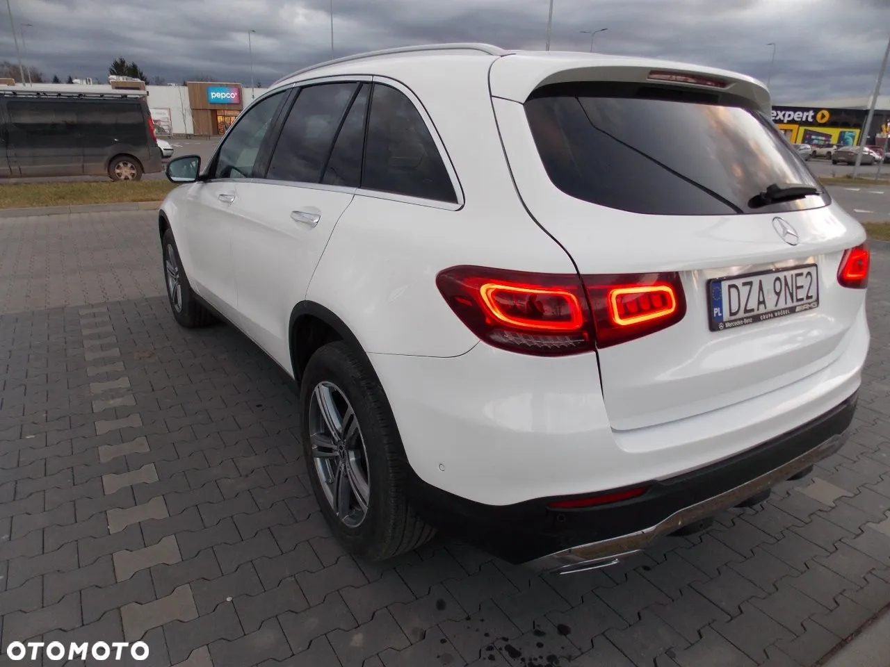 Mercedes-Benz GLC 300 4Matic 9G-TRONIC AMG Line Plus - 6