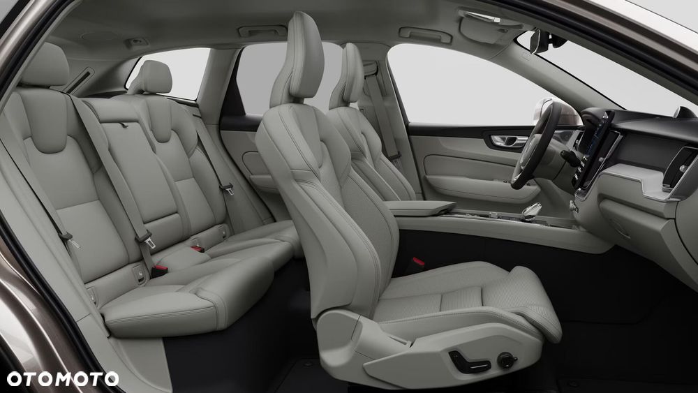 Volvo XC 60 B5 B AWD Plus Bright - 20