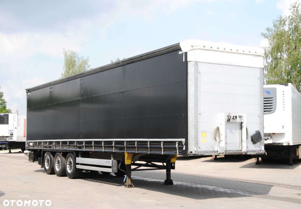 Schmitz Cargobull SCS kurtyna, podnoszona oś - 2