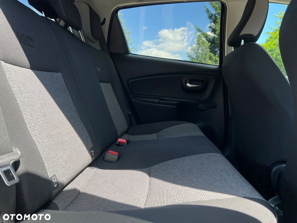 Toyota Yaris 1.0 VVT-i Y20 Club - 13