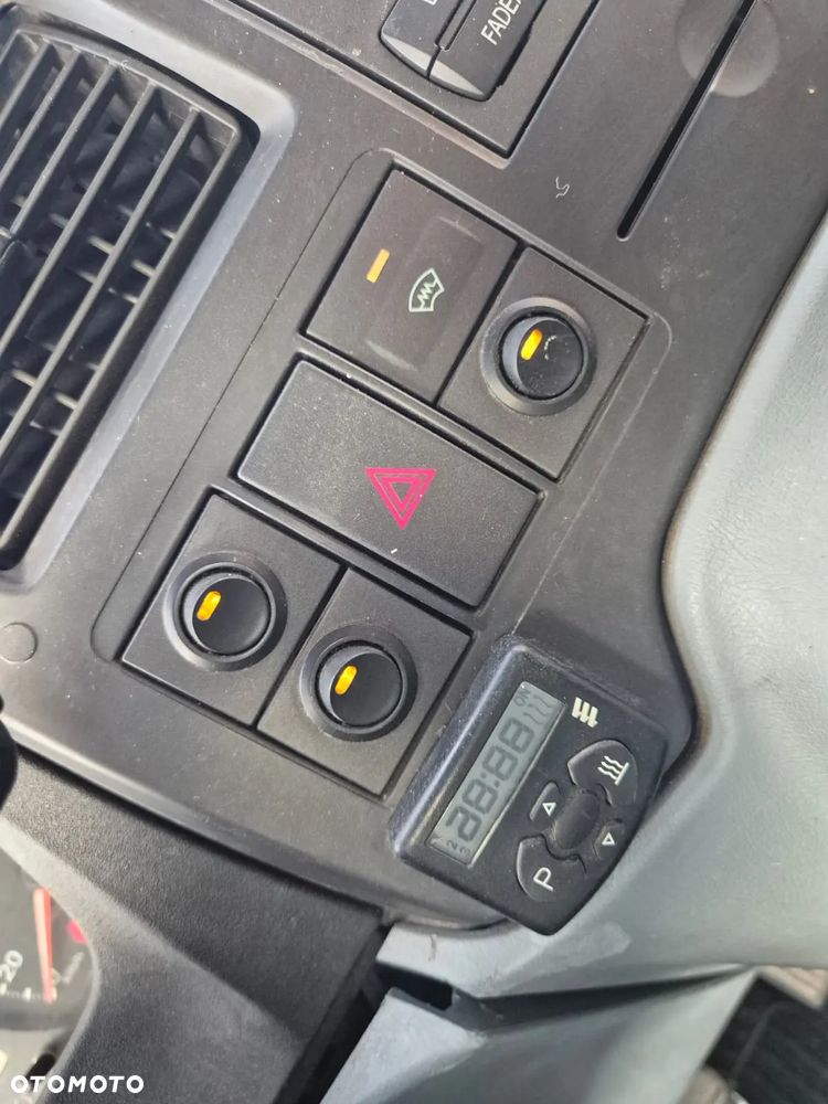 Ford Transit 350  2.4TDCI / SKRZYNIA / MOCNY HDS HIAB / WEBASTO / DŁUGI / 3 MIEJSCA  / ALUMINIOWE BURTY / NAJMOCNIEJSZY HDS NA KAT. B - 23