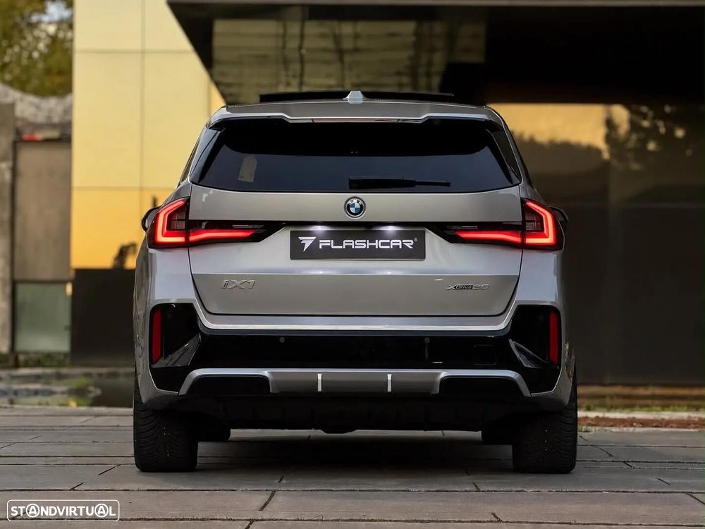 BMW iX1 xDrive30 Pack Desportivo M - 19