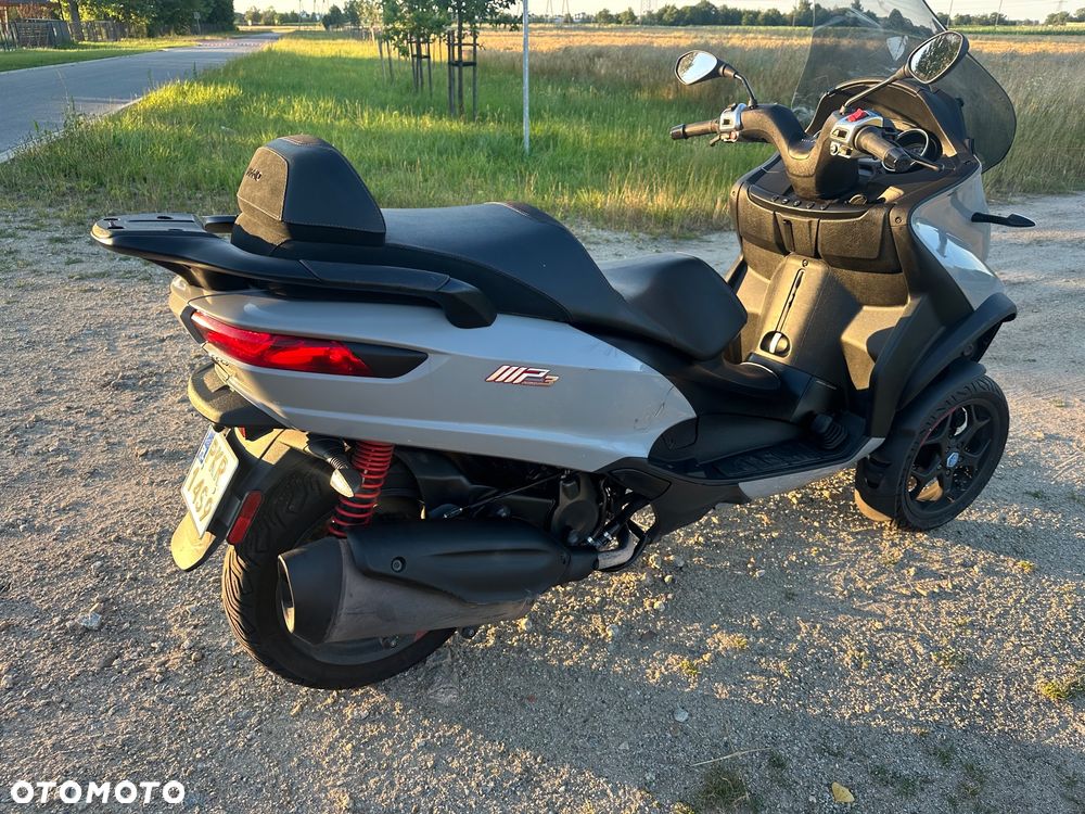 Piaggio MP-3 - 6