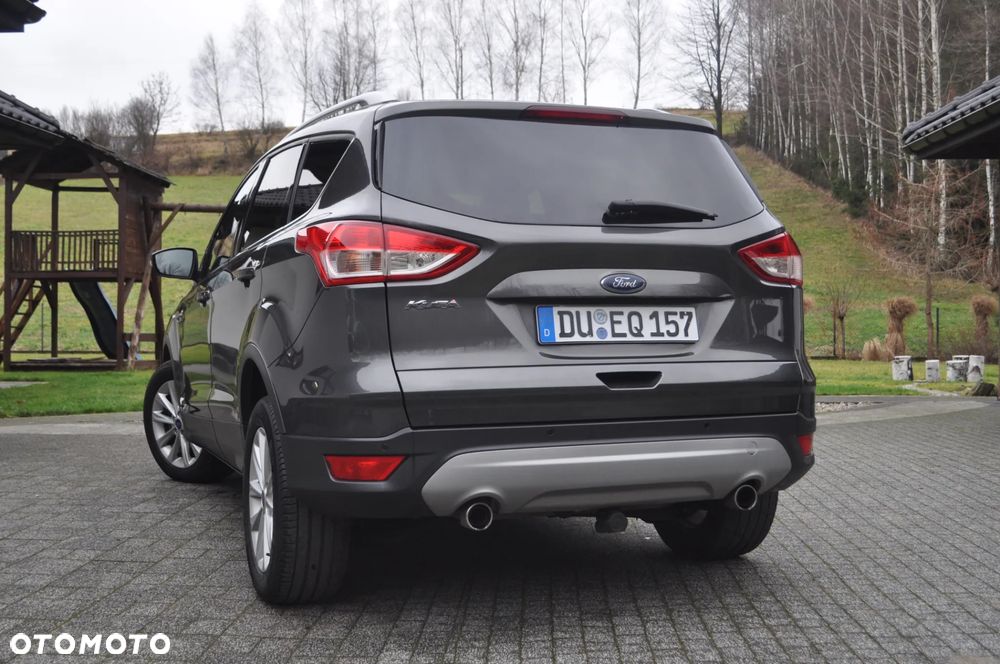 Ford Kuga 2.0 TDCi 2x4 Titanium - 5