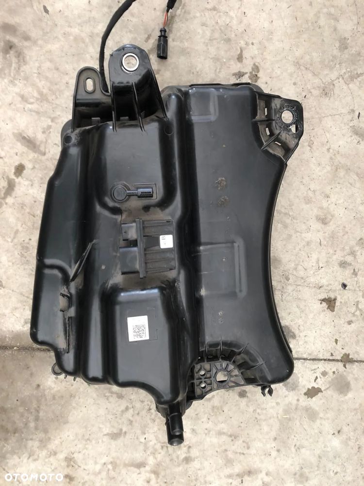 VW SKODA ZBIORNIK POMPA ADBLUE 5Q0131969E 5WA131877B - 1