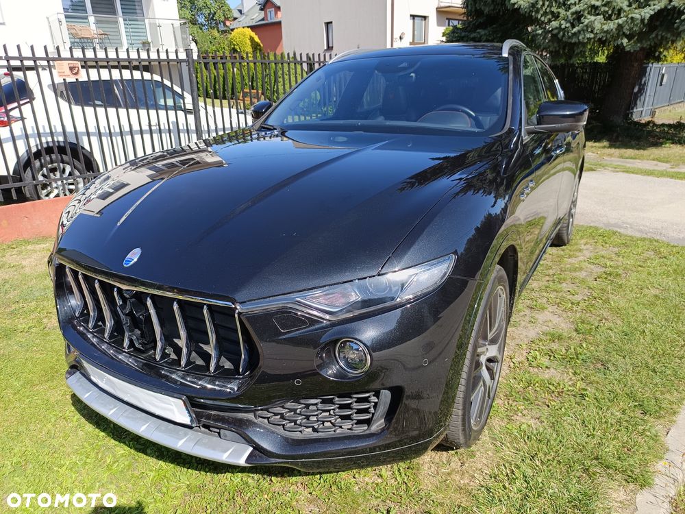 Maserati Levante S Q4 - 1