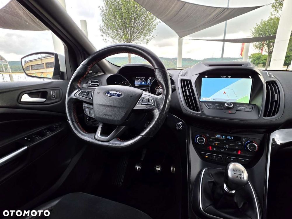 Ford Kuga - 23