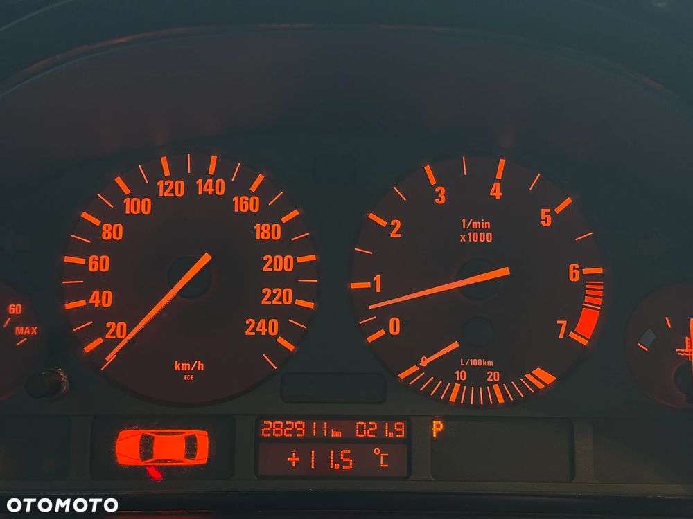 BMW X5 3.0 i - 10