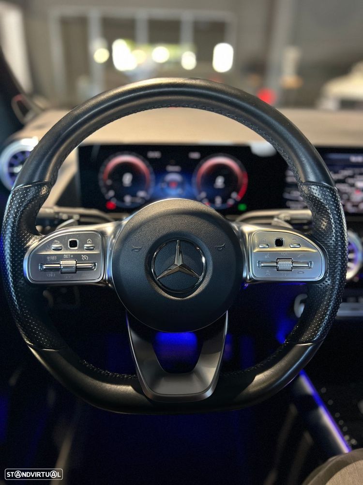Mercedes-Benz GLA 180 d - 18