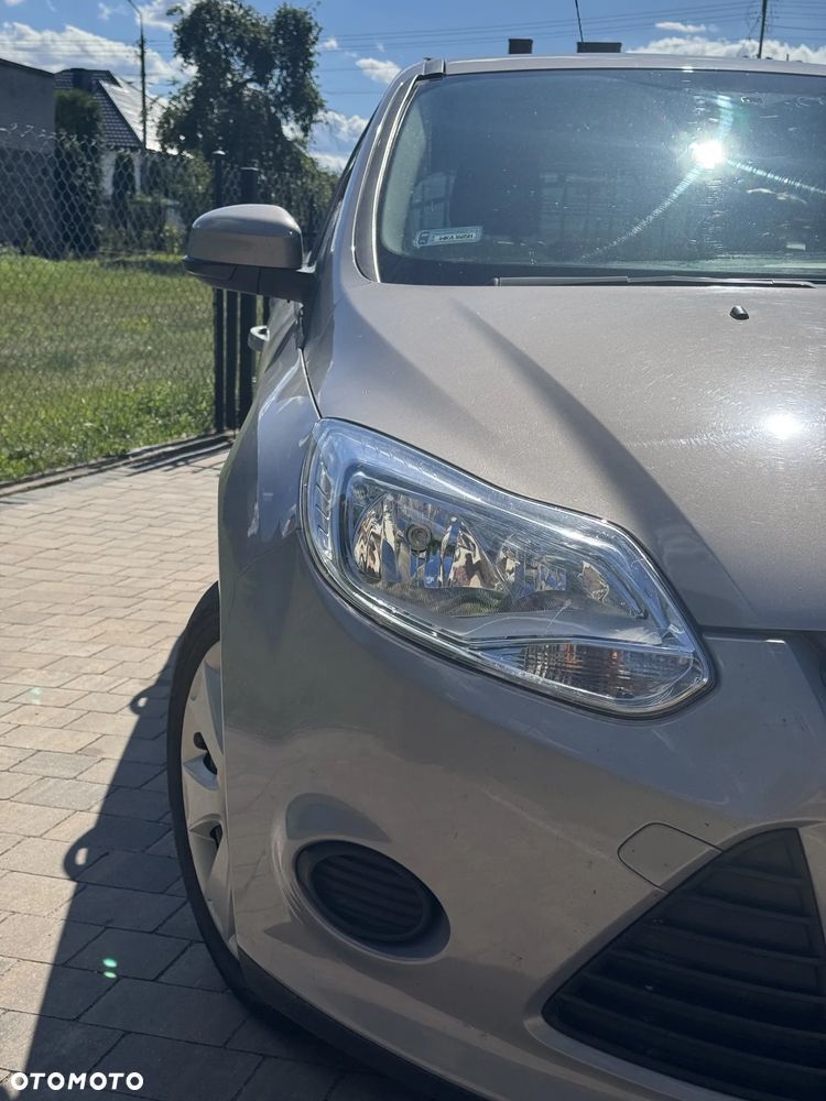 Ford Focus 1.6 Ambiente - 5