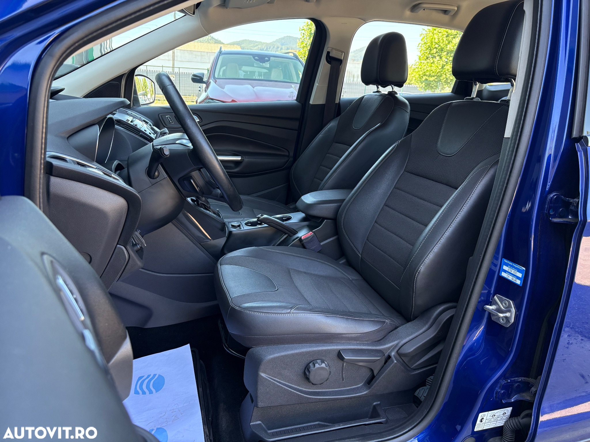 Ford Kuga 2.0 TDCi 4WD Powershift Individual - 11