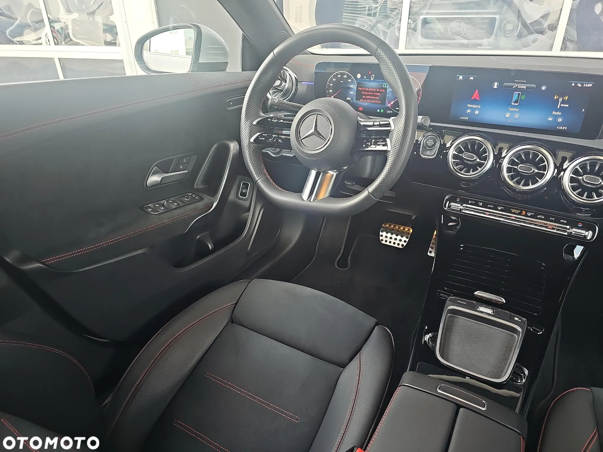 Mercedes-Benz CLA 200 7G-DCT AMG Line Advanced Plus - 15