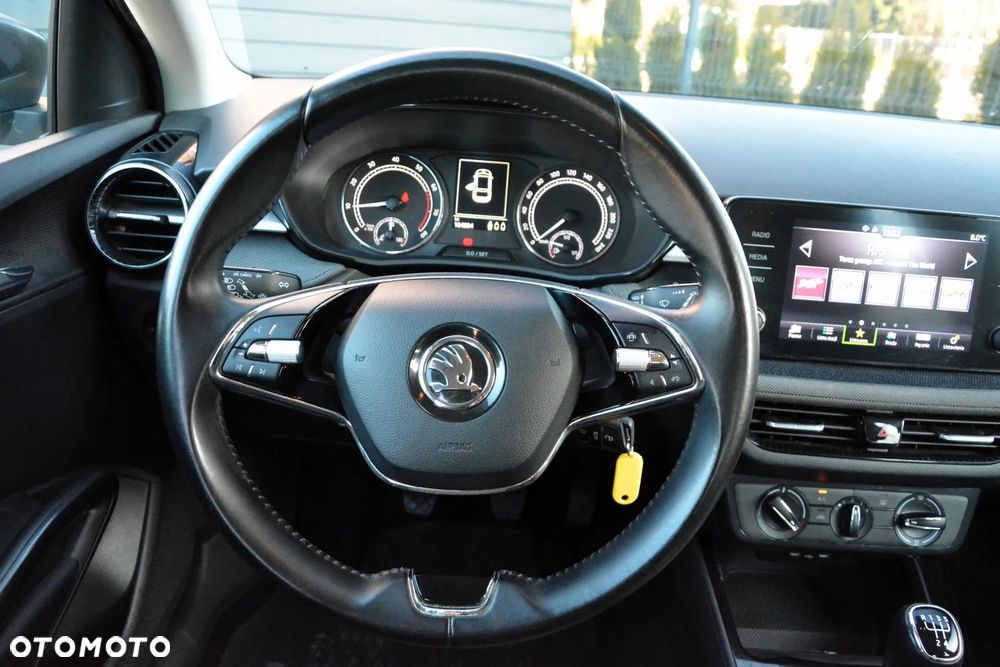 Skoda Fabia 1.0 Ambition - 11