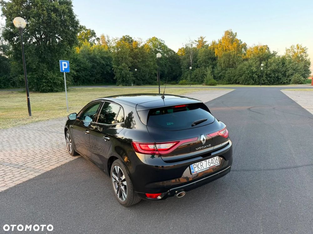 Renault Megane TCe 140 GPF EDC INTENS - 14
