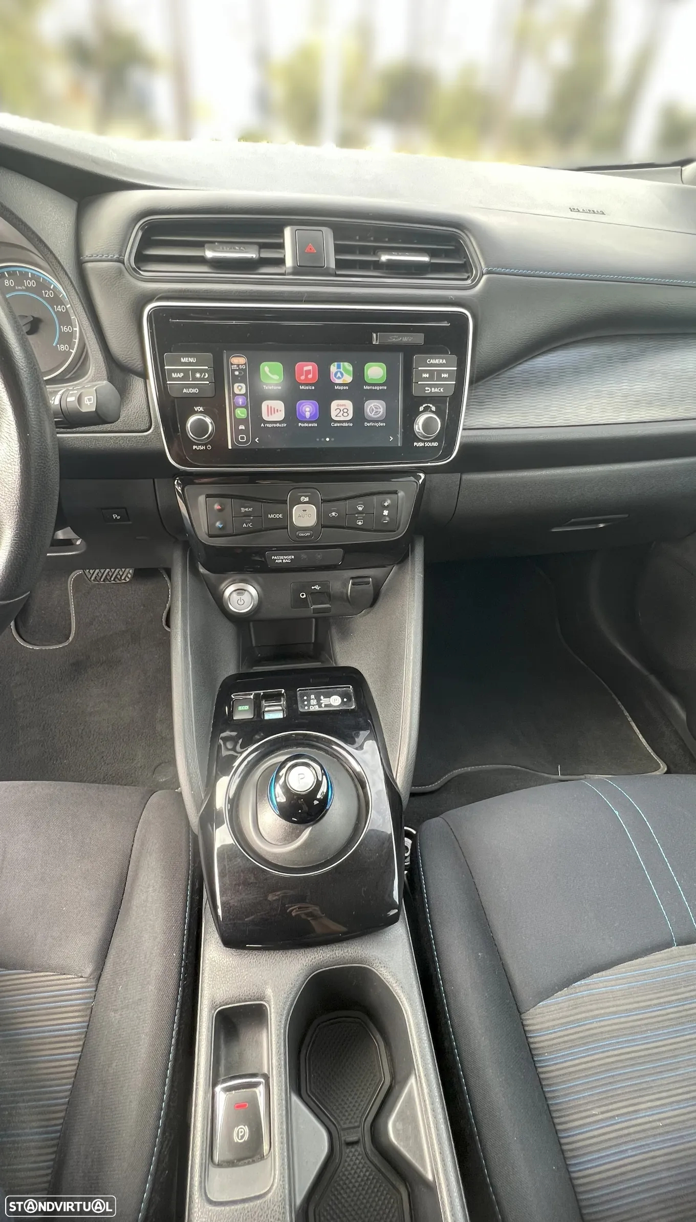 Nissan Leaf N-Connecta - 16