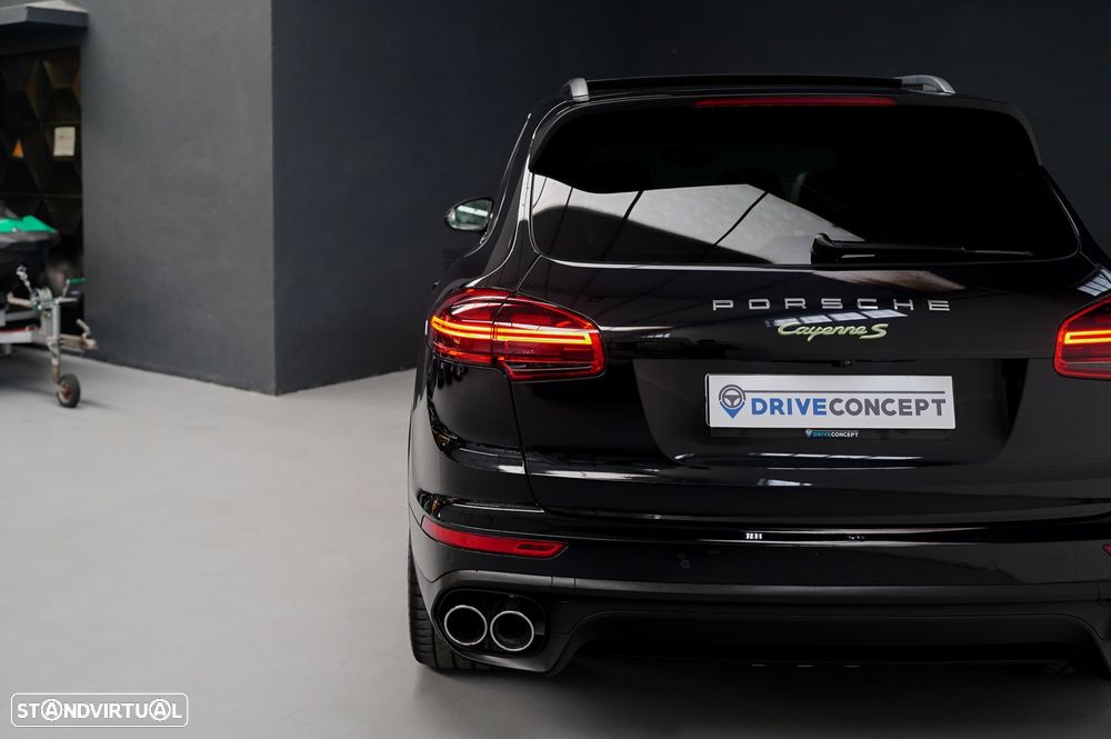 Porsche Cayenne S E-Hybrid - 26