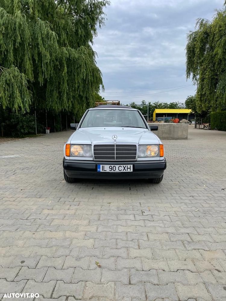 Mercedes-Benz W124 - 1