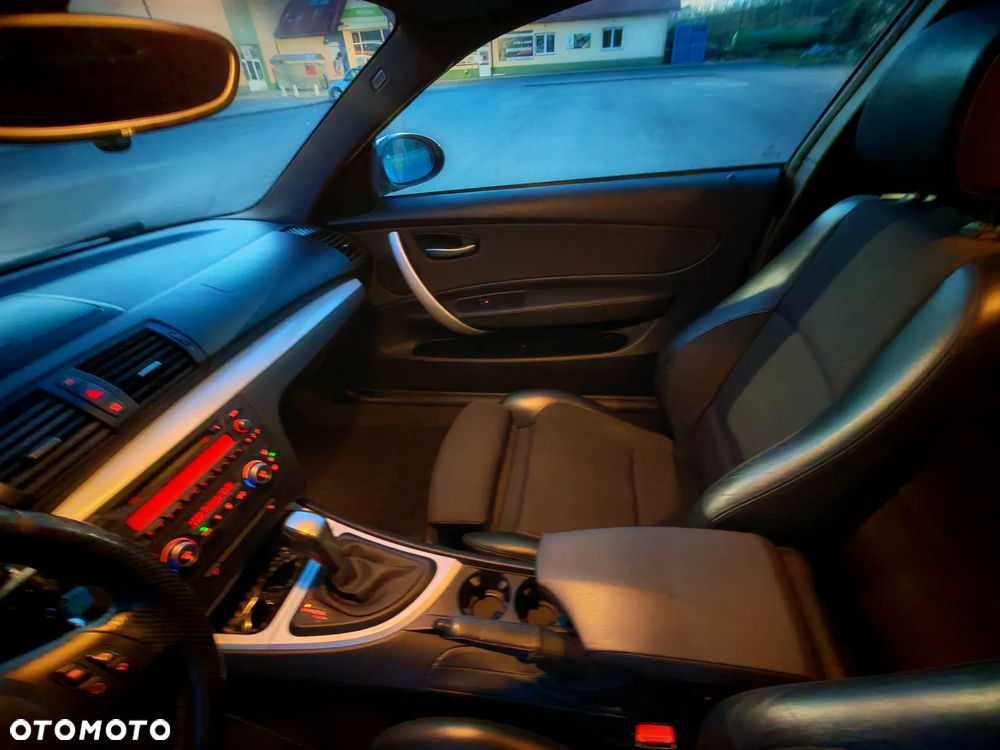 BMW Seria 1 118d DPF Edition Sport - 11