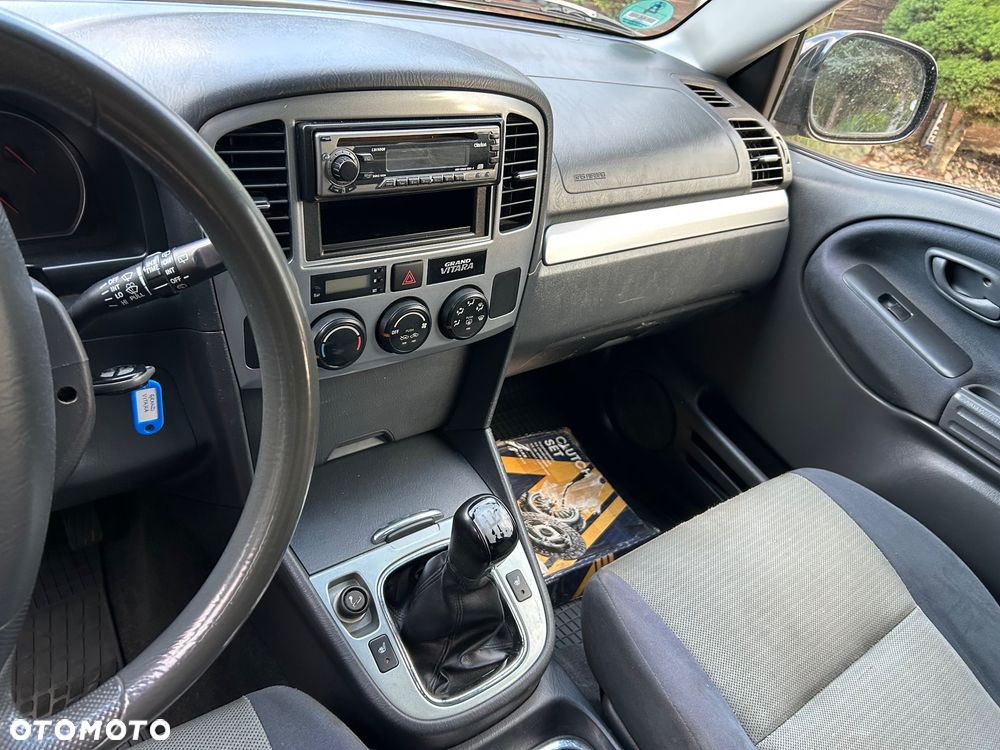 Suzuki Grand Vitara - 27