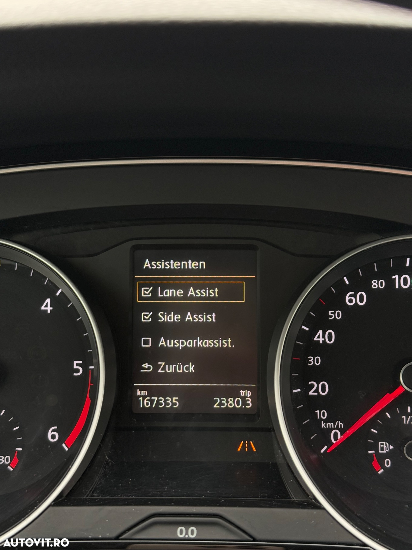 Volkswagen Passat 2.0 TDI DSG Highline - 13