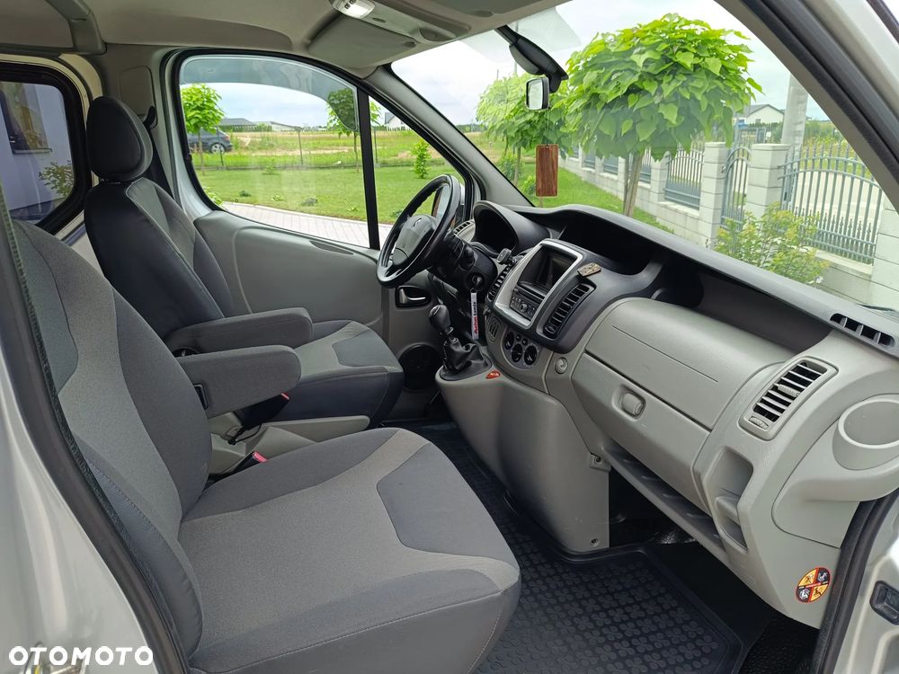 Renault Trafic L1H1 Passenger Lux - 13