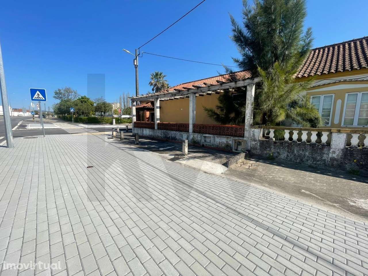 Oportunidade Exclusiva em Rio Maior: Espaço Versátil para Restauração - Grande imagem: 2/29