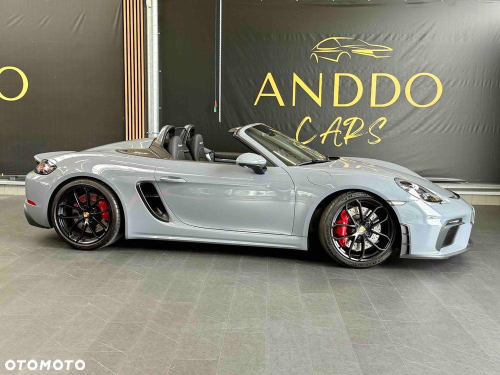 Porsche 718 Spyder - 4