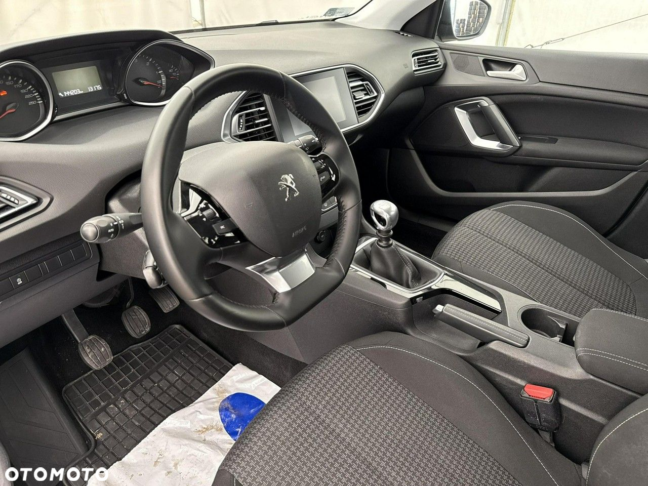Peugeot 308 - 13