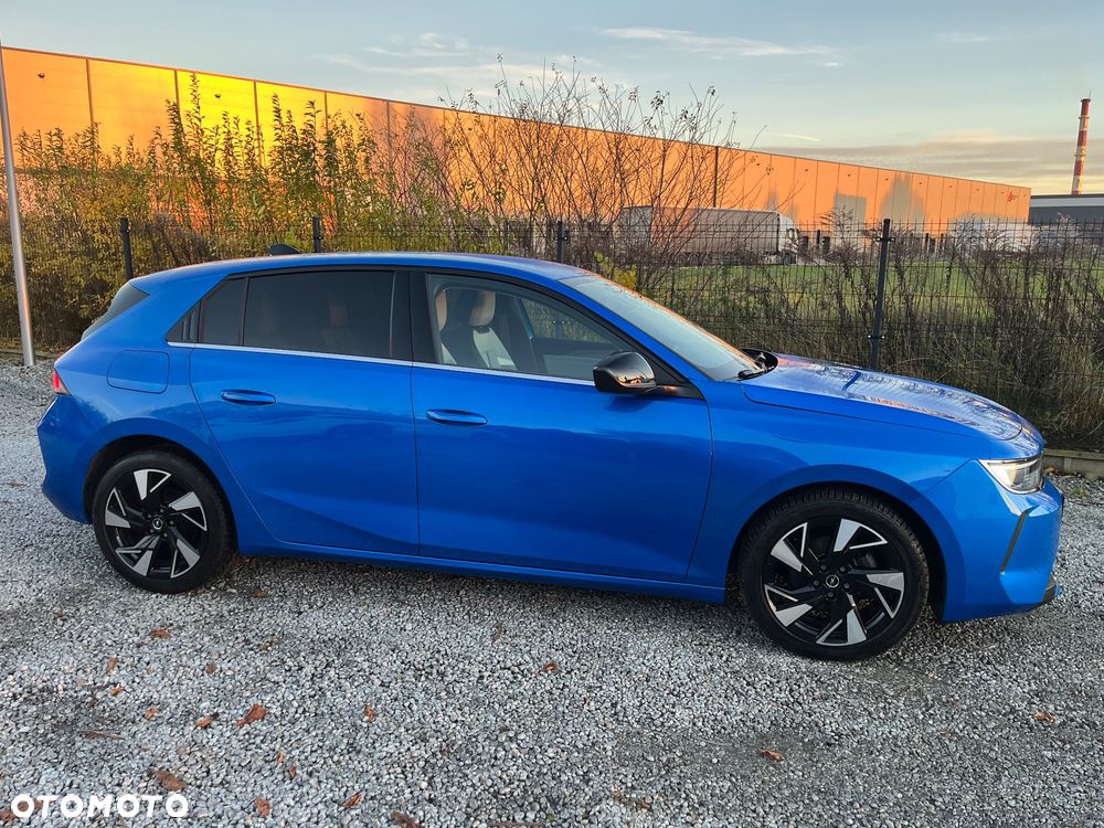 Opel Astra 1.2 Turbo Business Edition - 11