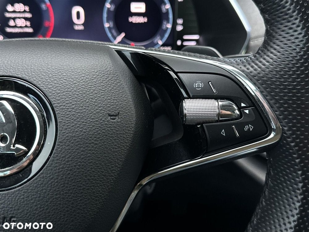 Skoda Octavia 2.0 TSI 4x4 Style DSG - 21